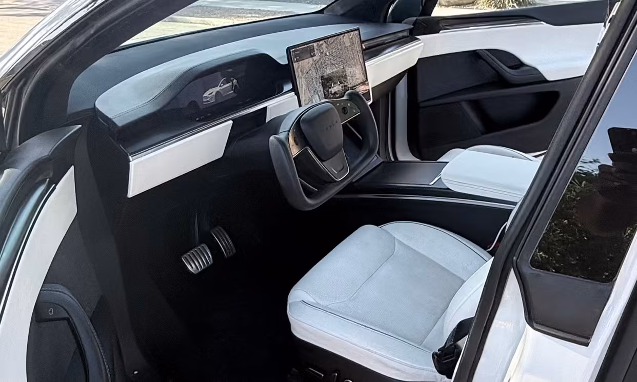 2022 Tesla Model X Plaid (White)
